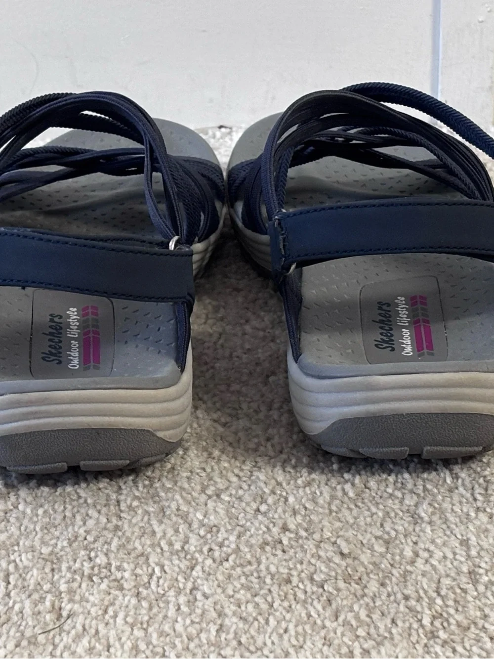 Skechers Reggae Navy Strappy Sandals Size 9.5 EUC